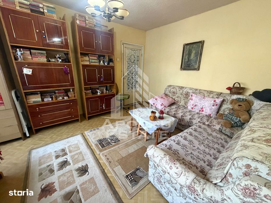 Apartament cu 3 camere de vânzare,etaj intermediar, Dacia,Timisoara