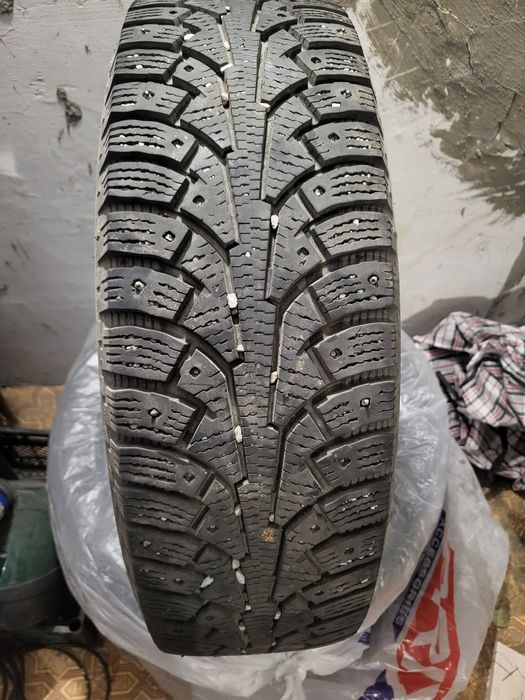 Продам зимние шины-Nokian б/у.