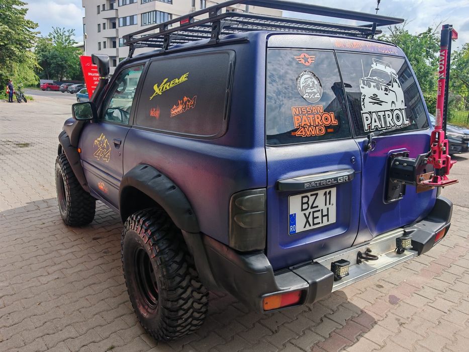 Vand Nissan Patrol Y61 2.8 diesel -Autoutilitara impozit 450 lei