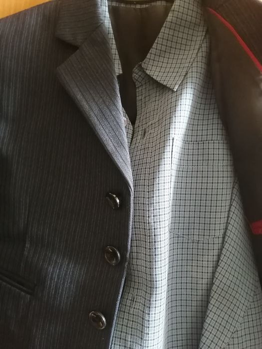 Продам брючный костюм.