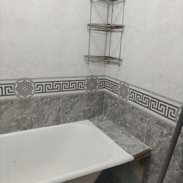 Своя.  2/4/4  Массив Феруза .  б 2/6.   250 уе