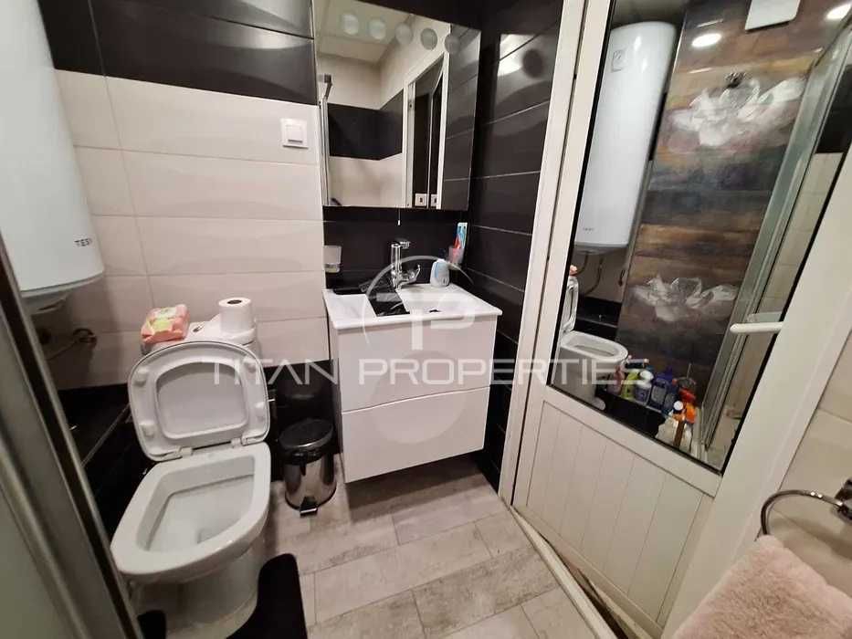 Продава се Тристаен апартамент в Пазарджик, Окръжна болница - 82 кв.м за 678 €/кв.м - Снимка #12