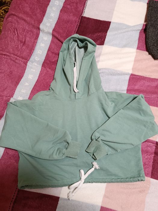 Отдам женские вещи