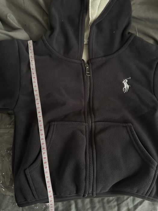 Продам два новых костюма на мальчика