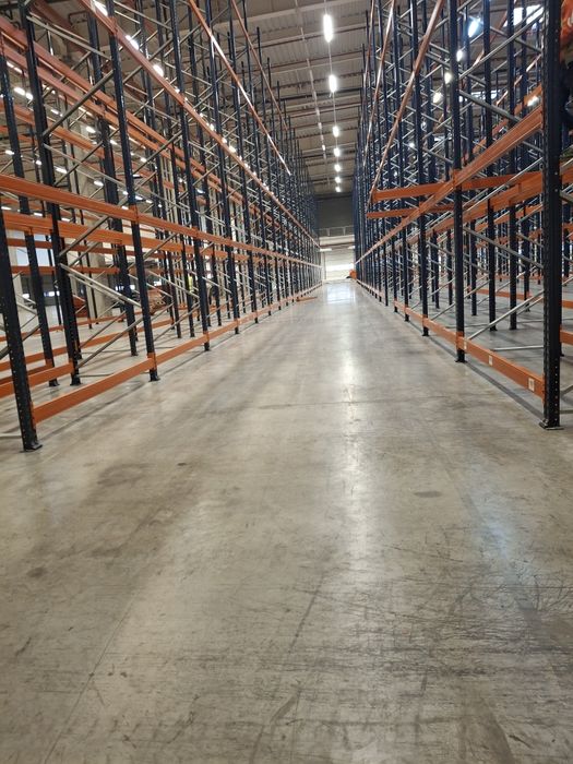 Depozitare rafturi industriale