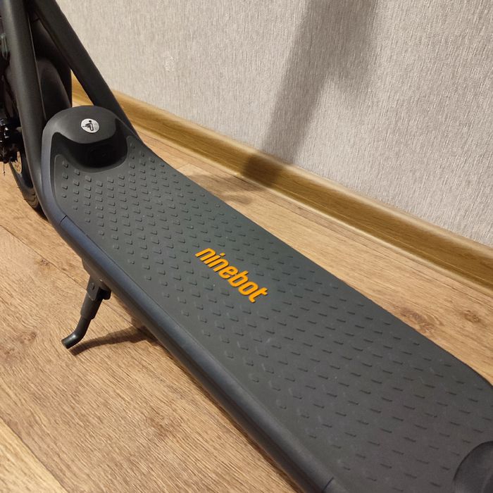 Электросамокат Ninebot Kickscooter F2 Plus