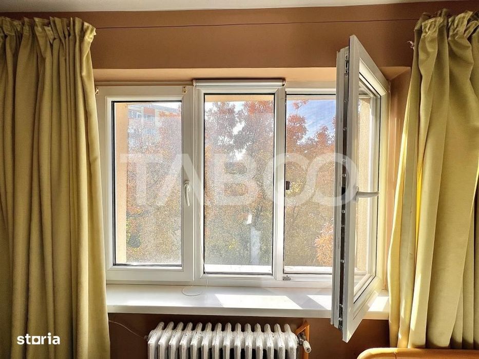 Apartament cu 3 camere de vanzare in Manastur izolat 2 balcoane boxa