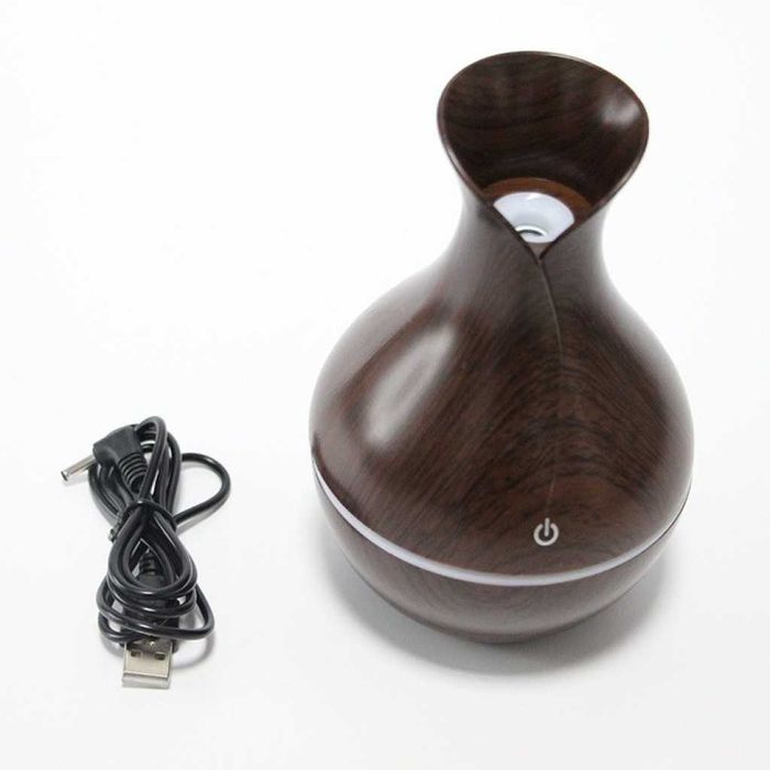 Дифузер за овлажняване и ароматизация на въздуха с USB и 7 светлини