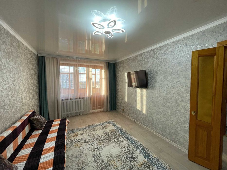 Продам 1-ком. квартиру  Район 8-й школы