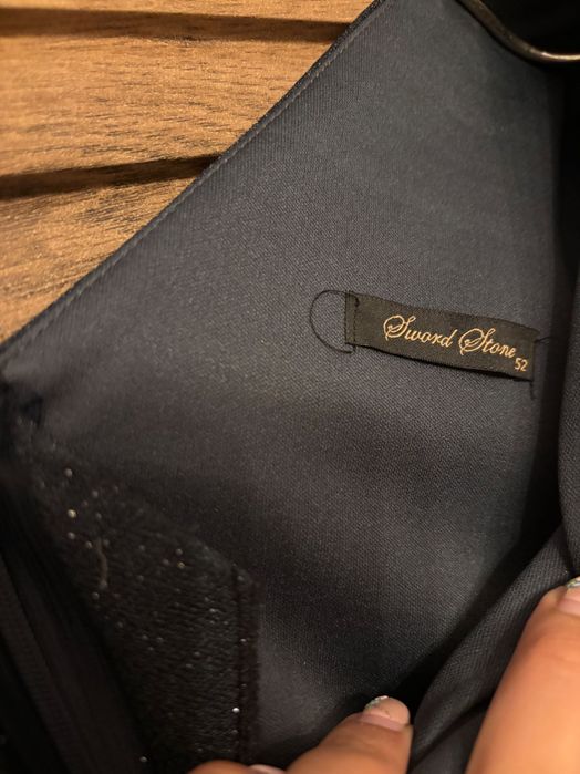 Официална рокля тъмно син цвят