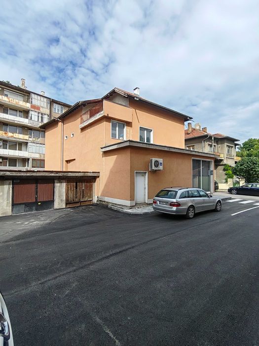 Продава се Къща в Видин, Александър Стамболийски - 580 кв.м за 449 €/кв.м - Снимка #1