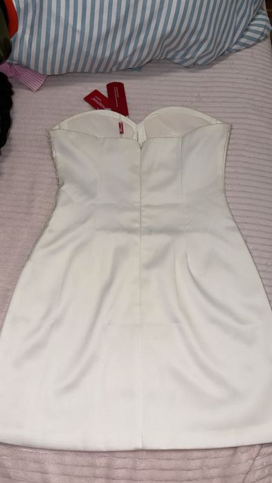 Vand rochie cu eticheta , nepurtata nou nouta atmosphere fashion