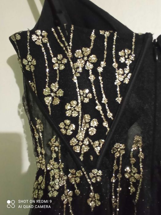 Бална рокля М размер