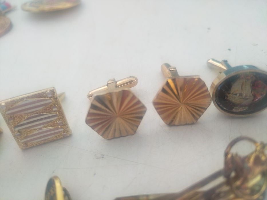 Медали, Ръкавели за риза, игла за вратовръзка