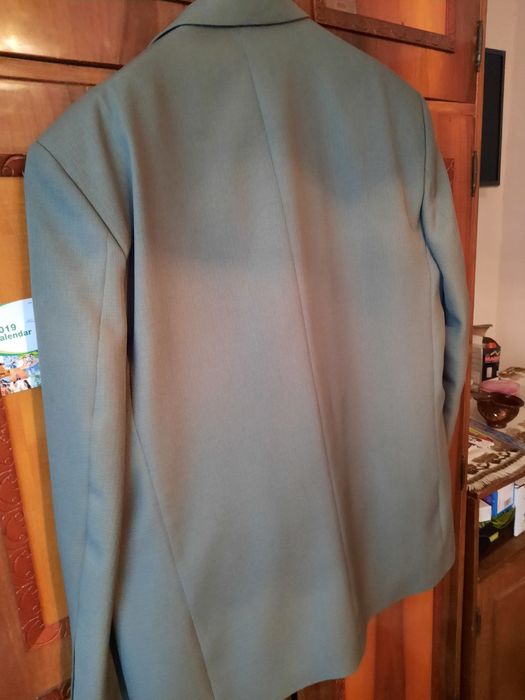 Vand costum barbati nou, deosebit