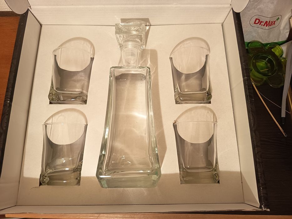 set whisky cu pahare