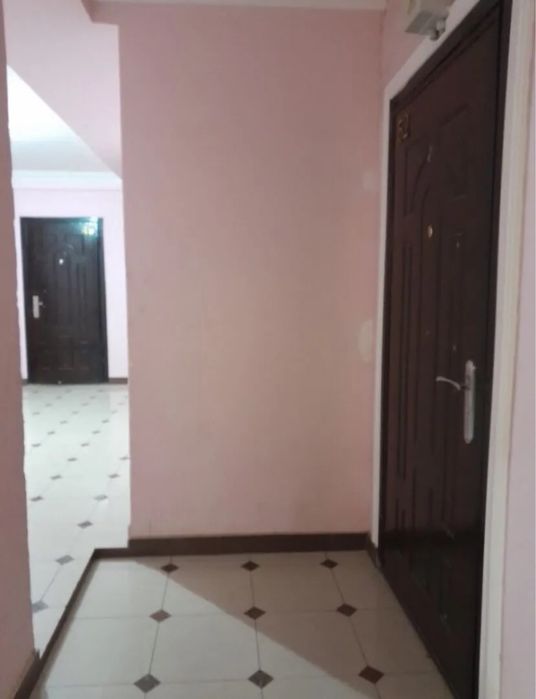 Срочно сдаётся квартира на 5 том этаже  цена 250$