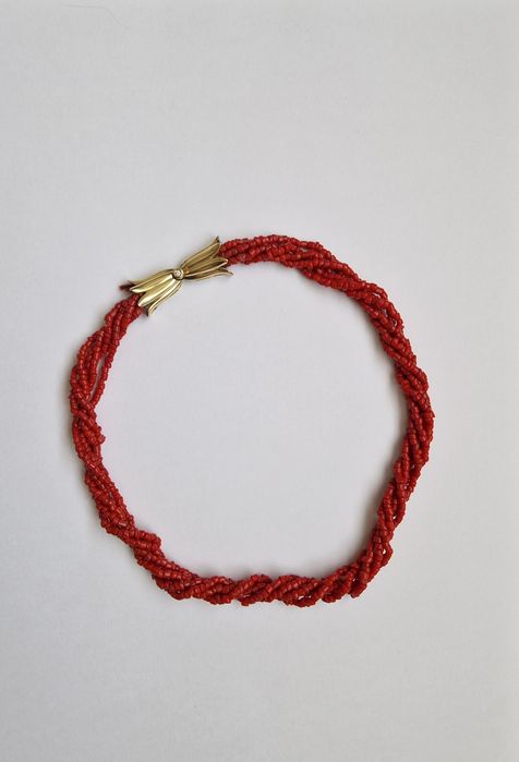 Colier din coral și aur 18K