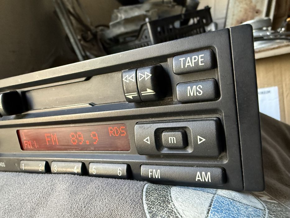 Оригинальная магнитола на BMW E32 E34 E36