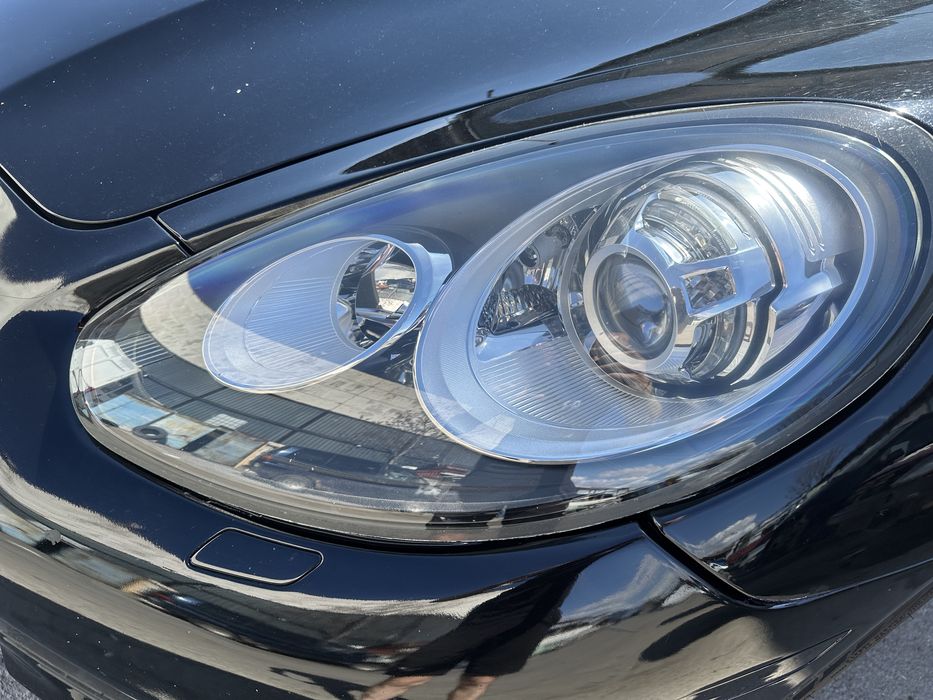 Продавам комплект фарове 970 Porsche Panamera Facelift LED