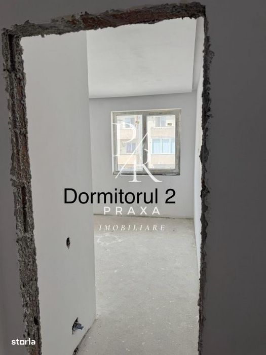 Apartament de vanzare 3 camere, 2 bai, parcare, etaj intermediar, zona