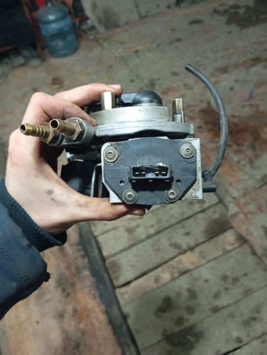 Продам моно впрыск гольф 3 1.6, 1.4