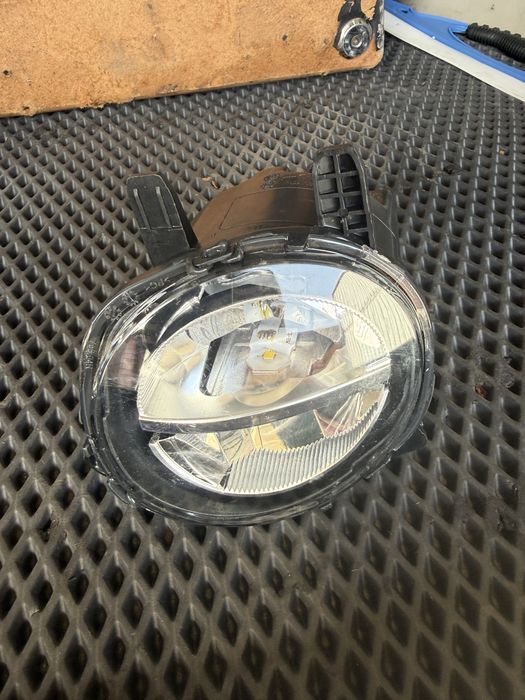 Бмв  туманики f серии