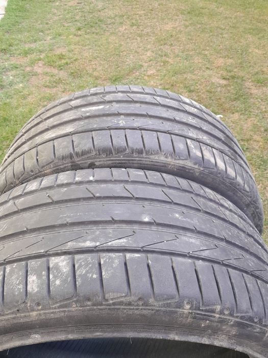 2 buc anvelope marca Hankook de vară  235/40 R19 Dot 2021