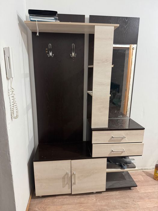 продаю шкаф с зеркалом