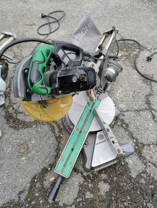 Hitachi циркуляр/пендула