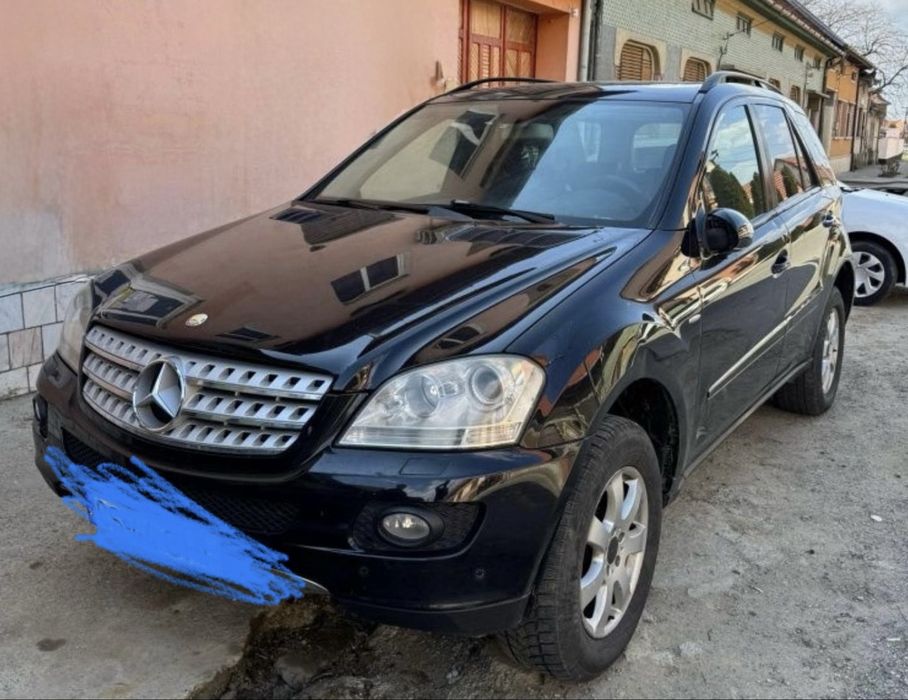 Mercedes ML 280 CDI 4x4 si remorca cu prelata ideala pentru transport marfa sau animale