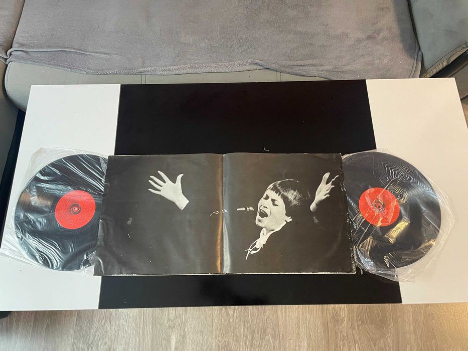 Плочи на Лили Иванова