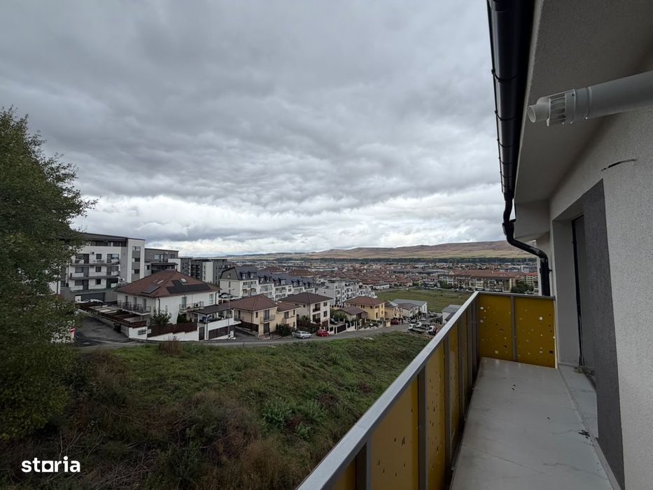 Apartament de vanzare 3 camere, 2 bai , terasa de 70 mp si parcare sub