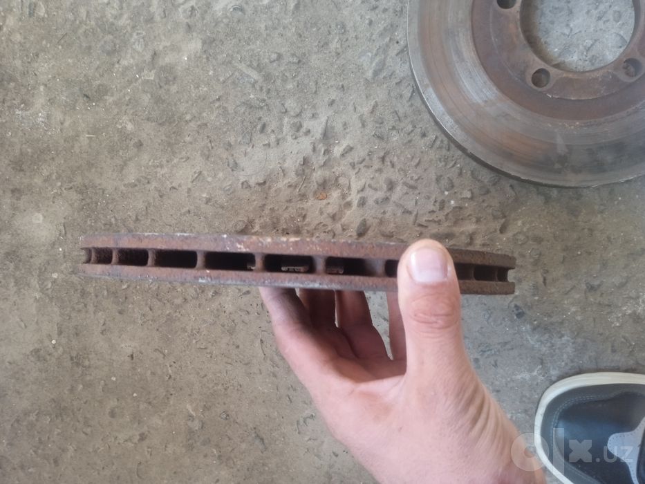 Kia bongo aporni disk sotiladi