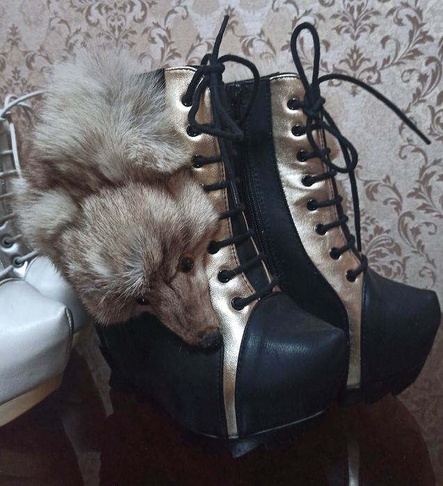 Ботинки зимние, выходные. На платформе.