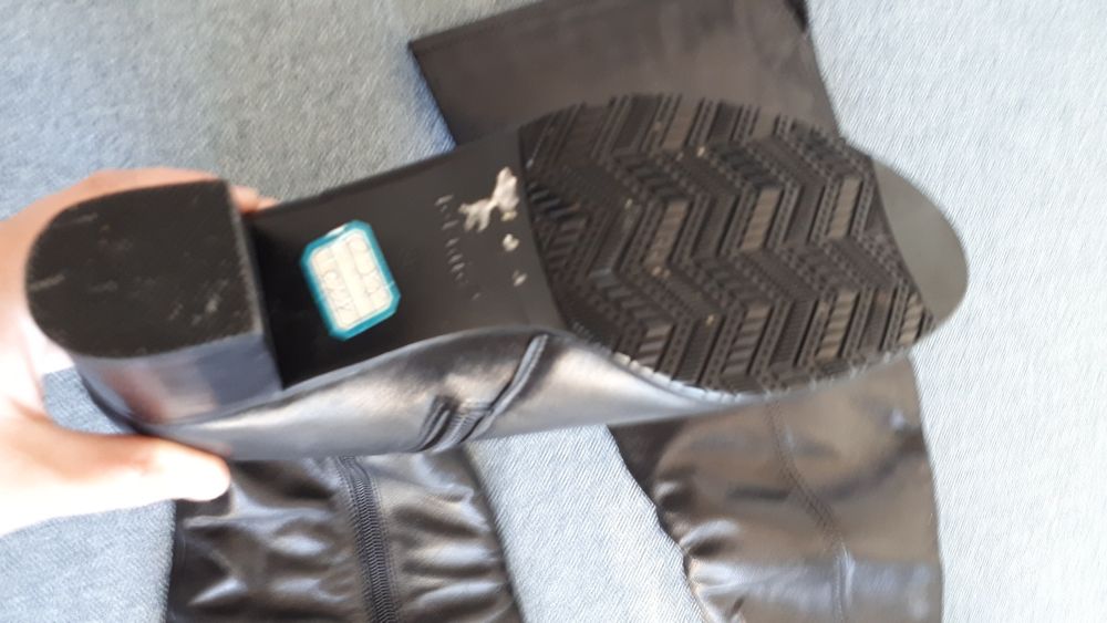 Зимние сапоги ботфорды  новые