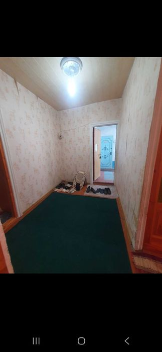 5 мкр 3 каватда 3 хонали квартира сотилади