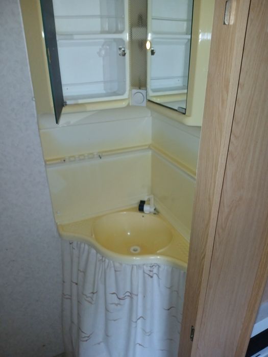 Rulotă Con Tour Chateau din 1995 la 2550euro