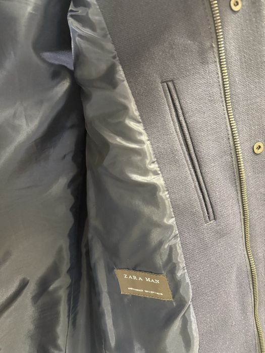 Мъжко палто Zara Man – тъмносиньо, елегантен модел. Рязмер S