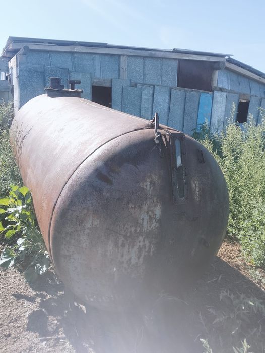 Продам ёмкость под гсм воду