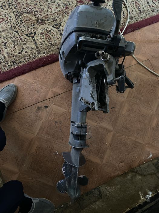 Ямаха 9.9 лодочный матор