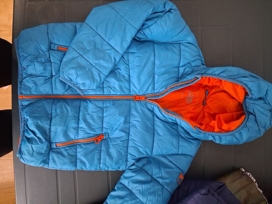 Geaca + vesta copii 30 lei ambele
