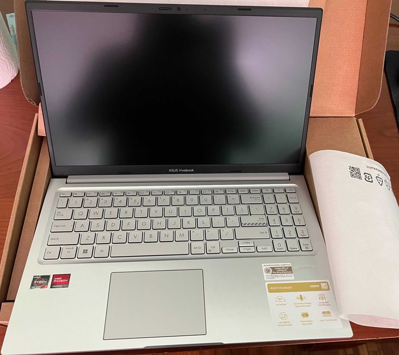 Laptop ASUS Vivobook 15 - nou