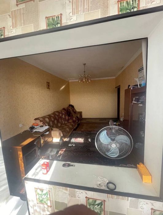 Юнусабад 19кв 2/5/5 Балкон: 2*6