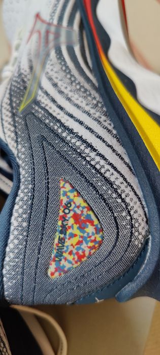 Дамски обувки за бягане Mizuno Wave Sky 6