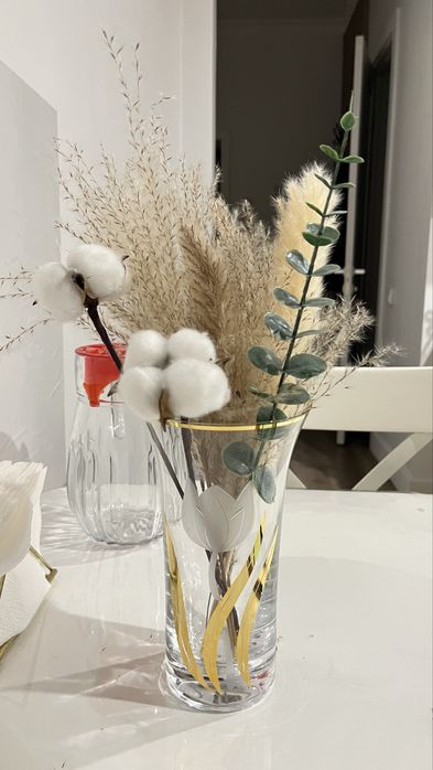 Ваза с сухоцветами