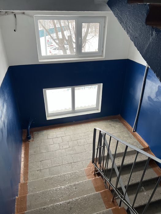 Продам 4 комнатную квартиру