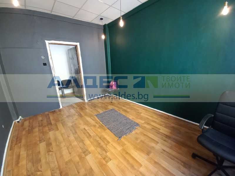 Дава се под наем Офис в София, Център - 15 кв.м за 255 € - Снимка #11