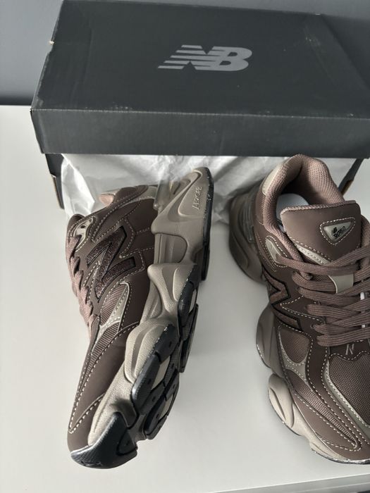 New Balance 9060