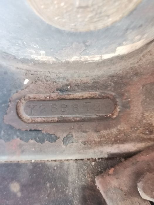 Mașina veche de cusut singer